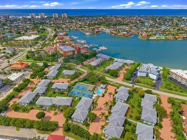 671 Elkcam CIR 513, Marco Island, FL 34145