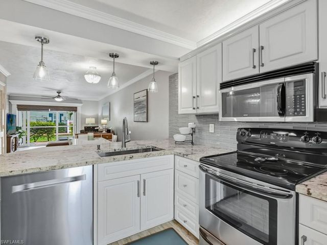 671 Elkcam CIR 513, Marco Island, FL 34145