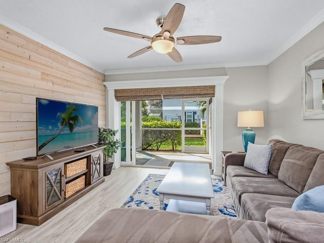 671 Elkcam CIR 513, Marco Island, FL 34145