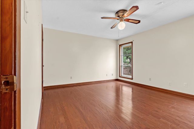2801 E BATTLE CREEK CV, Memphis, TN 38134