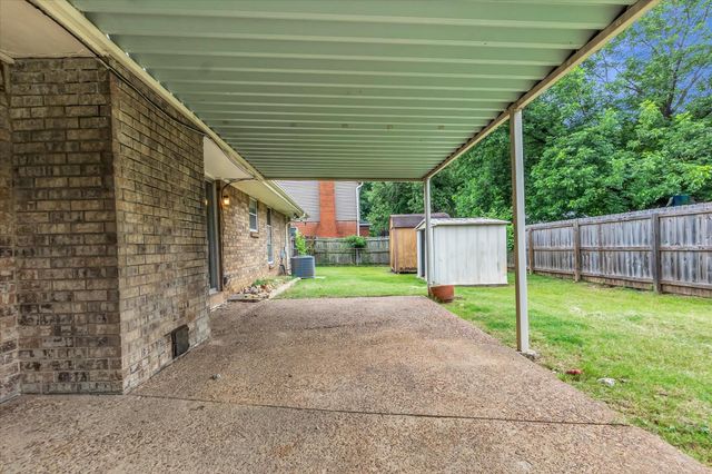 2801 E BATTLE CREEK CV, Memphis, TN 38134
