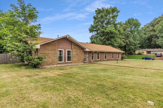 2801 E BATTLE CREEK CV, Memphis, TN 38134