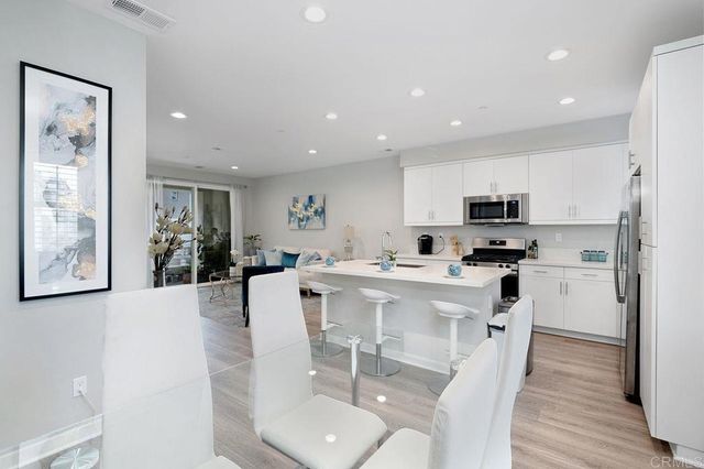 2137 Stellar Way 4, Chula Vista, CA 91915