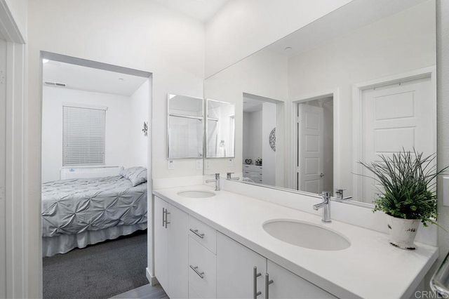 2137 Stellar Way 4, Chula Vista, CA 91915