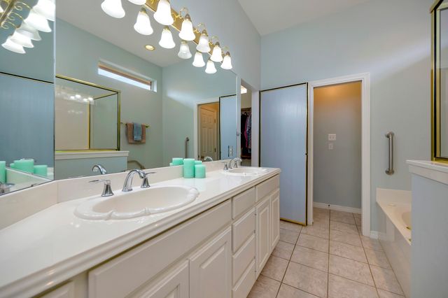 6520 Shelton Home Court, Arlington, TX 76017