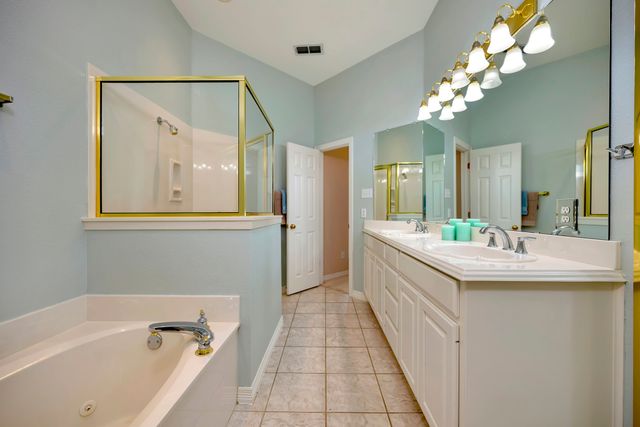 6520 Shelton Home Court, Arlington, TX 76017