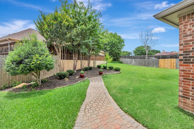 6520 Shelton Home Court, Arlington, TX 76017