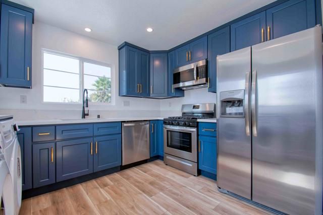 3185 Larga Avenue C, Los Angeles, CA 90039