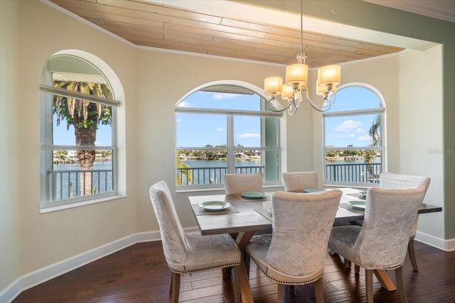 478 HARBOR DRIVE S, Indian Rocks Beach, FL 33785