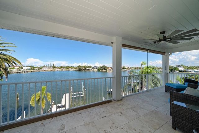 478 HARBOR DRIVE S, Indian Rocks Beach, FL 33785