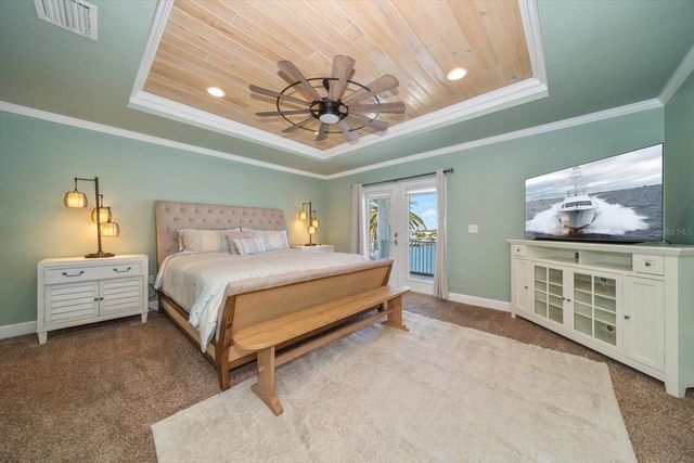 478 HARBOR DRIVE S, Indian Rocks Beach, FL 33785