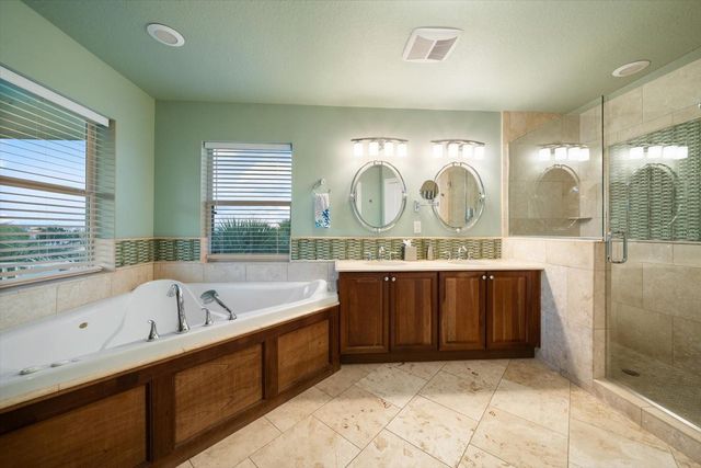 478 HARBOR DRIVE S, Indian Rocks Beach, FL 33785