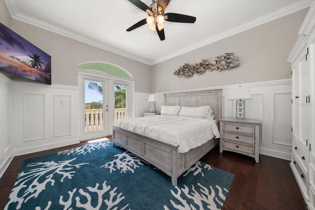 478 HARBOR DRIVE S, Indian Rocks Beach, FL 33785