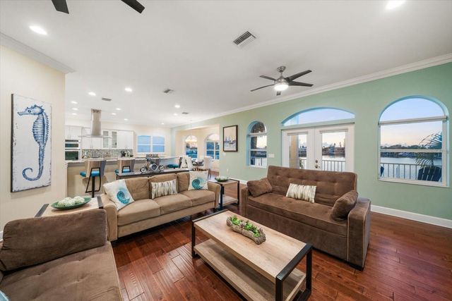 478 HARBOR DRIVE S, Indian Rocks Beach, FL 33785
