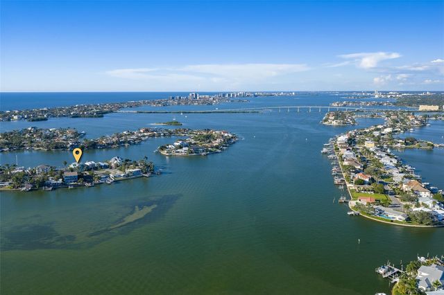 478 HARBOR DRIVE S, Indian Rocks Beach, FL 33785