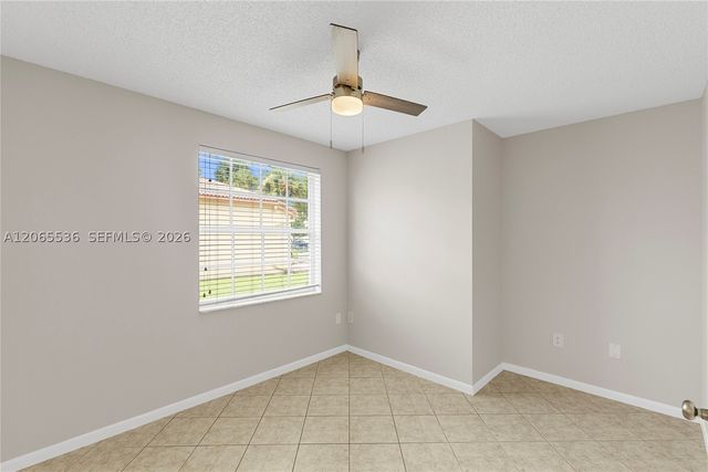 363 NW 158th Ave, Pembroke Pines, FL 33028