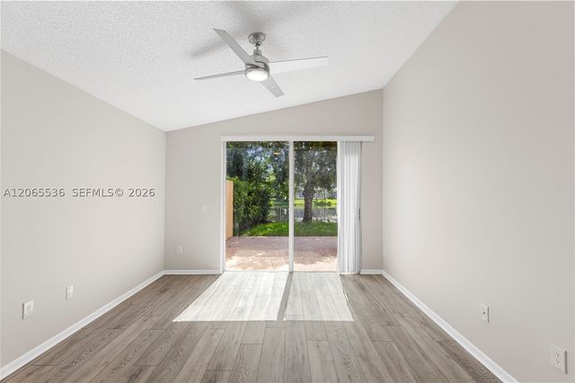 363 NW 158th Ave, Pembroke Pines, FL 33028