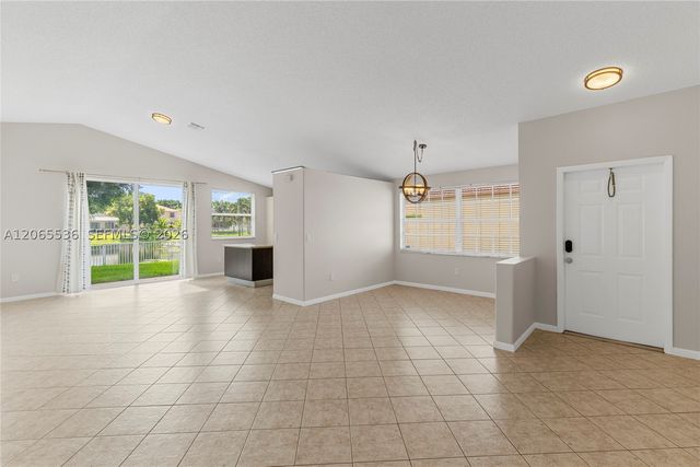 363 NW 158th Ave, Pembroke Pines, FL 33028