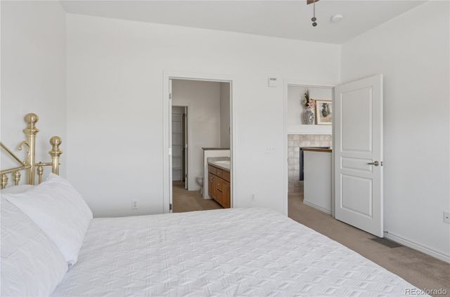 11992 W Long Circle 103, Littleton, CO 80127