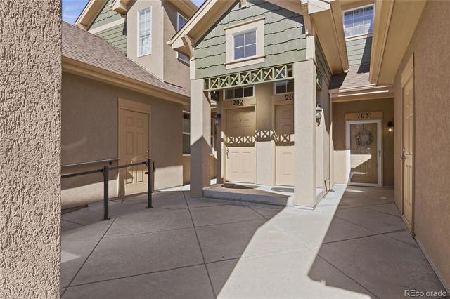 11992 W Long Circle 103, Littleton, CO 80127