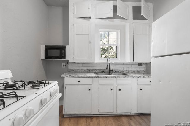 614 Fulton Ave Apt 2, San Antonio, TX 78212