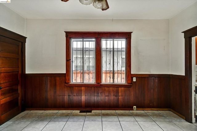 1437 56Th Ave, Oakland, CA 94621