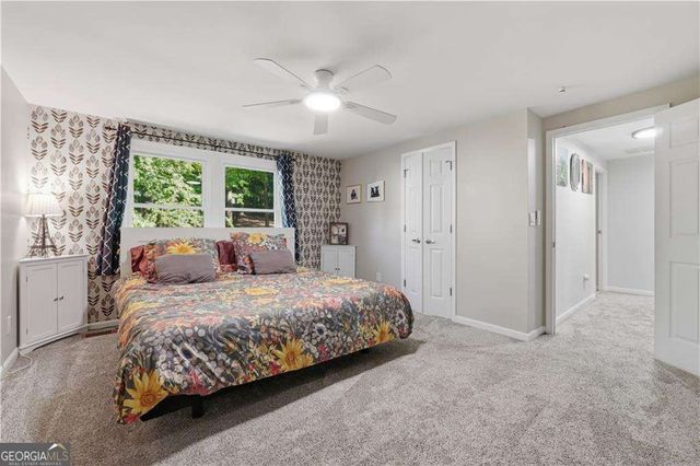 9715 N Pond Circle, Roswell, GA 30076