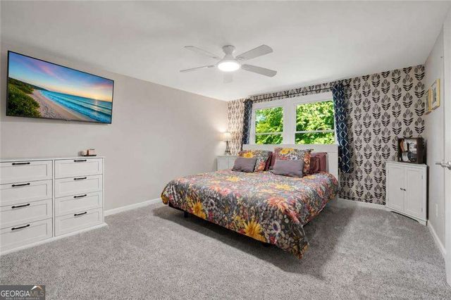 9715 N Pond Circle, Roswell, GA 30076