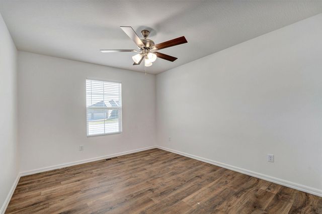 867 S Irontree Court, Nixa, MO 65714