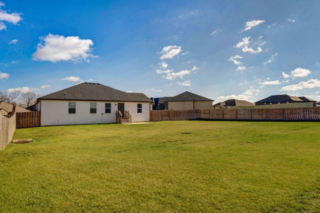 867 S Irontree Court, Nixa, MO 65714