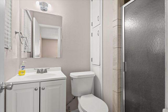 2003 College Avenue, Levelland, TX 79336