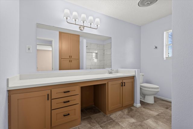 2003 College Avenue, Levelland, TX 79336