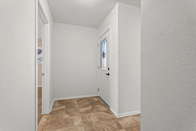 2003 College Avenue, Levelland, TX 79336