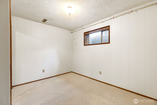 1006 N 36th Street, Renton, WA 98056