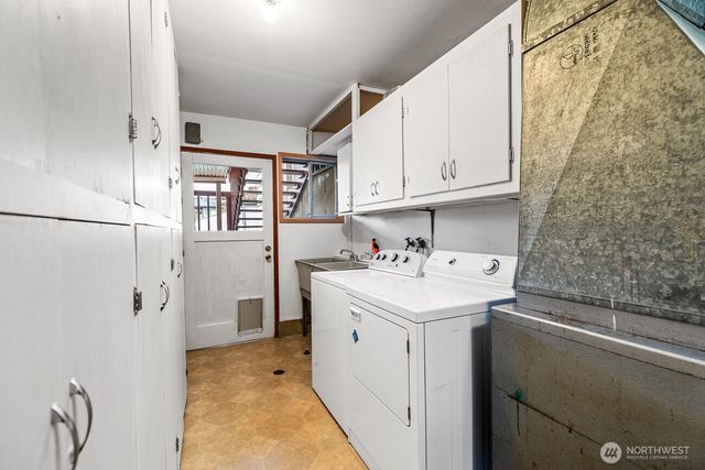 1006 N 36th Street, Renton, WA 98056