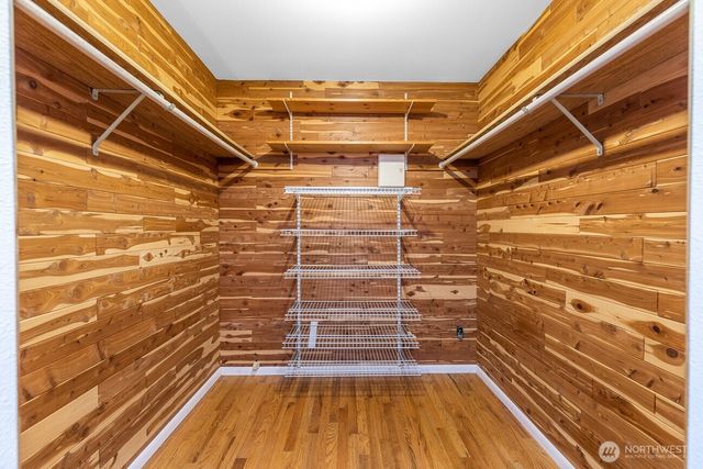 1006 N 36th Street, Renton, WA 98056