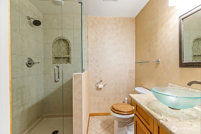 1006 N 36th Street, Renton, WA 98056