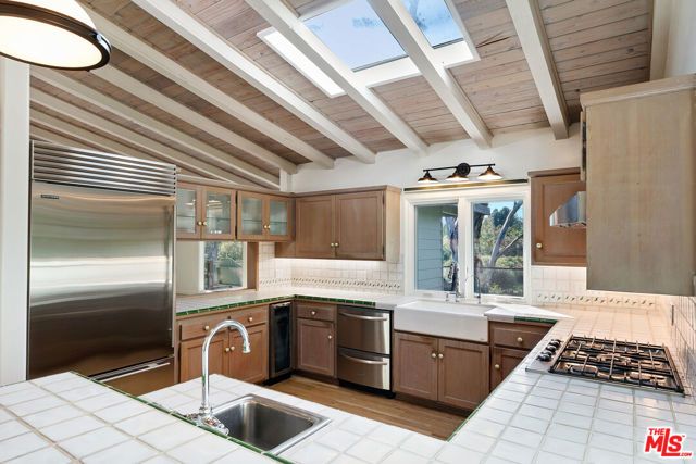 6100 Bonsall Drive, Malibu, CA 90265