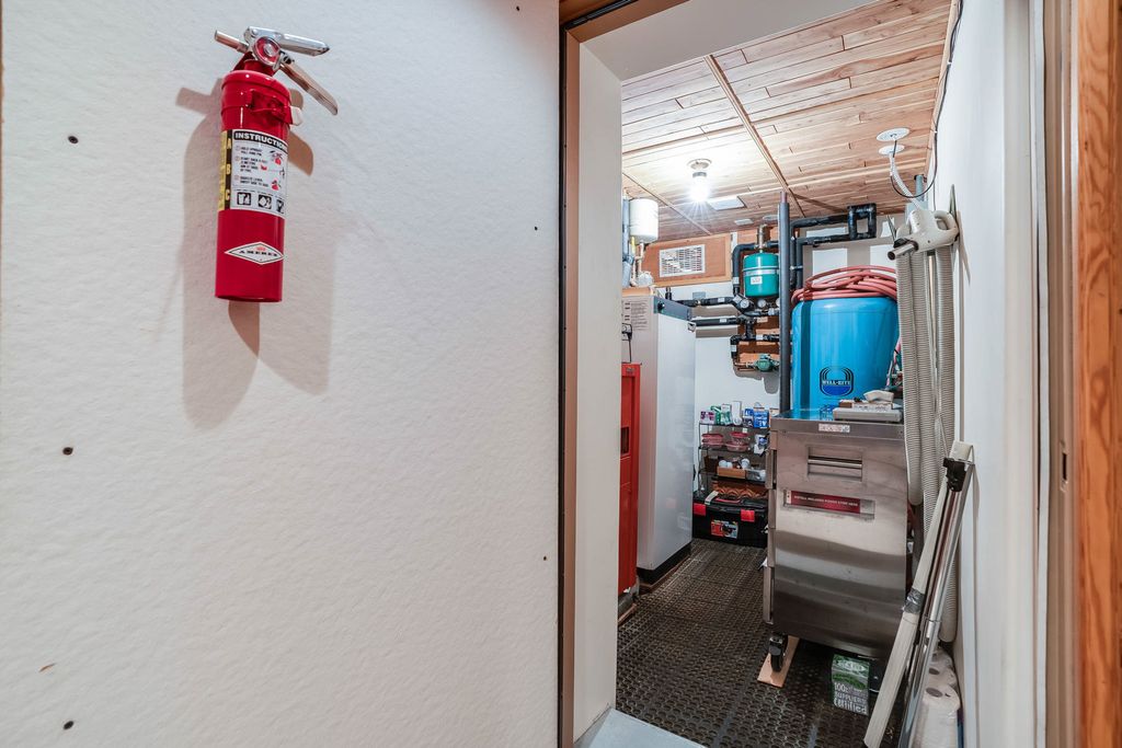 17274 / 17276 Bull Lake Road, Troy, MT 59935 photo 33