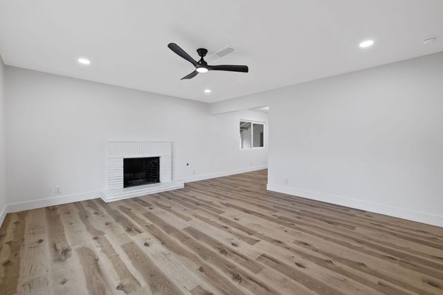 415 Franket Drive, Hanford, CA 93230