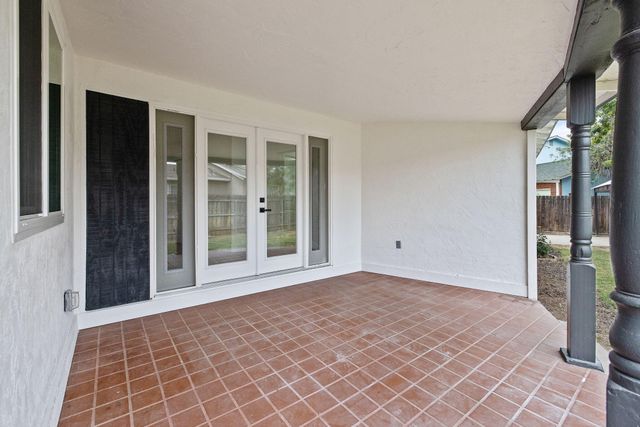 415 Franket Drive, Hanford, CA 93230