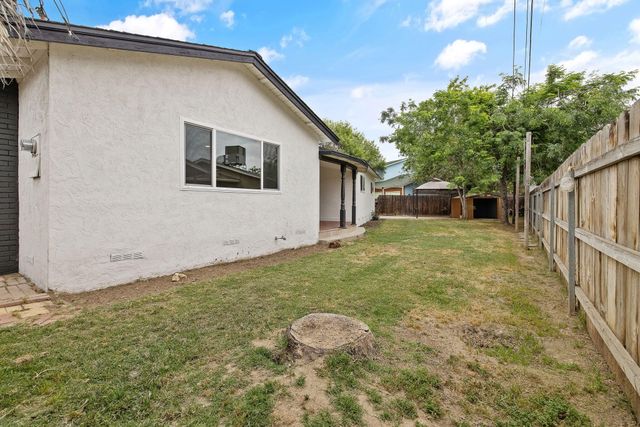 415 Franket Drive, Hanford, CA 93230