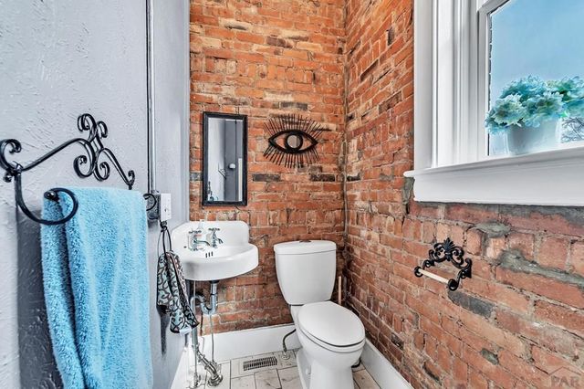 109-111 W Grant Ave, Pueblo, CO 81004