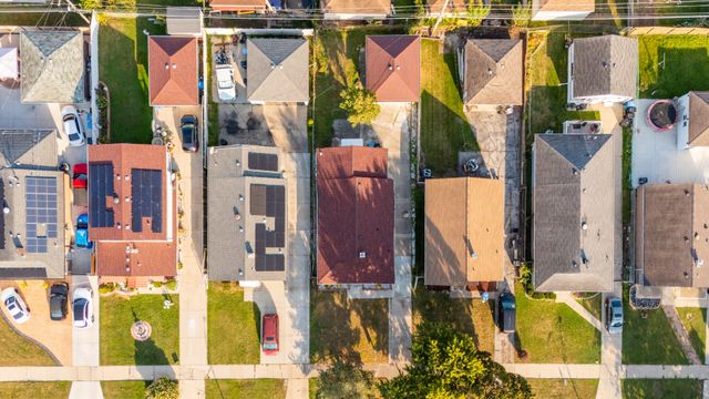 7817 S Kenton Avenue, Chicago, IL 60652