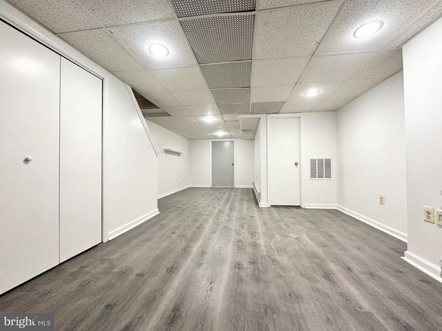 219 LONGSHORE AVE, Philadelphia, PA 19111