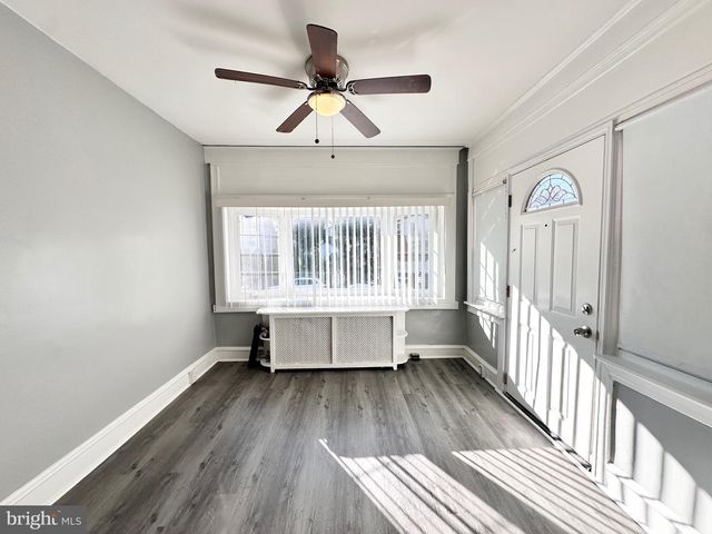 219 LONGSHORE AVE, Philadelphia, PA 19111