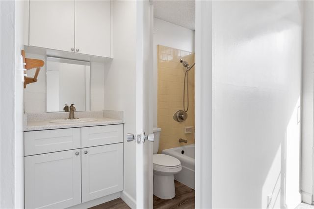 727 Pumehana Street 302, Honolulu, HI 96826