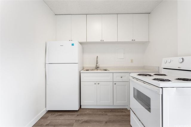 727 Pumehana Street 302, Honolulu, HI 96826