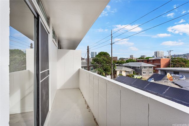 727 Pumehana Street 302, Honolulu, HI 96826