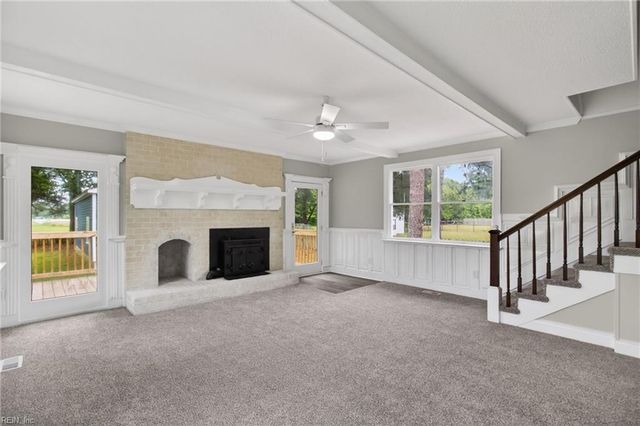 224 Hickory RD E, Chesapeake, VA 23322